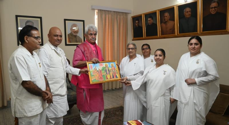 Delegation of Prajapita Brahma Kumaris Ishwariya Vishwa Vidyalaya calls on Lt Governor