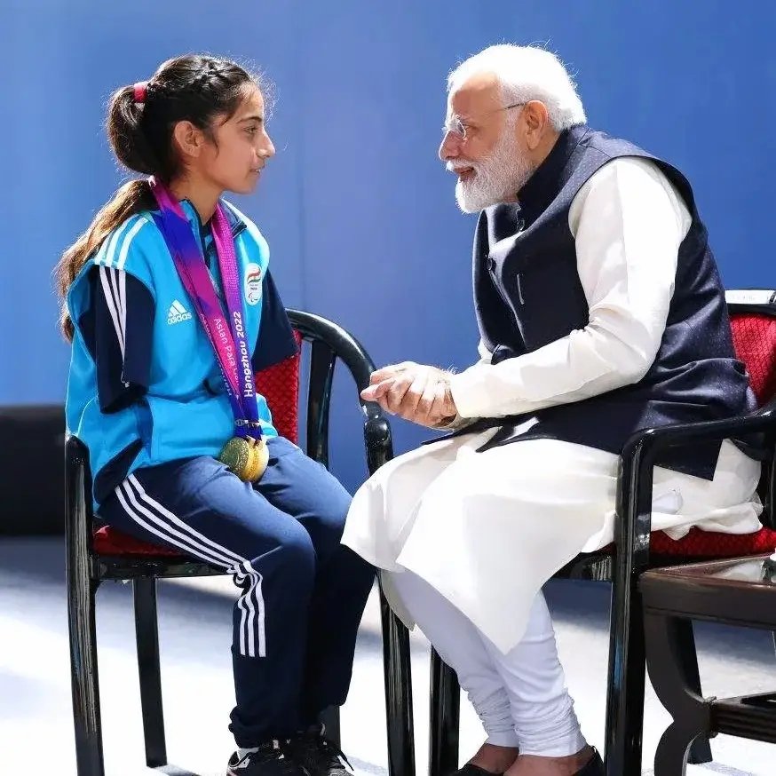 Prime Minister Narendra Modi meets Sheetal Devi, a 16-year-old world’s first armless female champion Archer from Kishtwar district of J&K