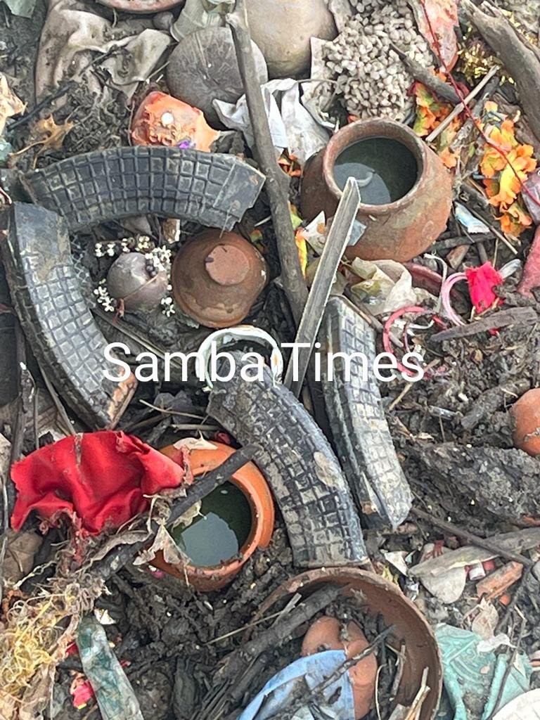 Jammu & Kashmir: 4 old rusted magazines of AK-47 found on the roadside of the Jammu-Pathankot National Highway: Benam Tosh, SSP Samba