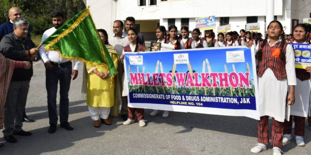 DC Reasi Vishesh Paul Mahajan flagged off Millet Walkathon Rally