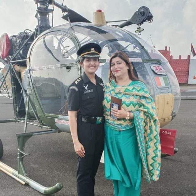Rushmi Sharma Journalist’s  daughter got Silver Chetah Trophy, 1st women officer in Army Aviation from India: Congratulations to all media fraternity