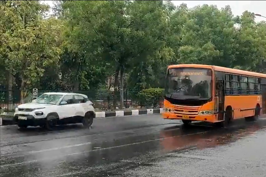Respite to Delhi people: Parts of Delhi witness light rain