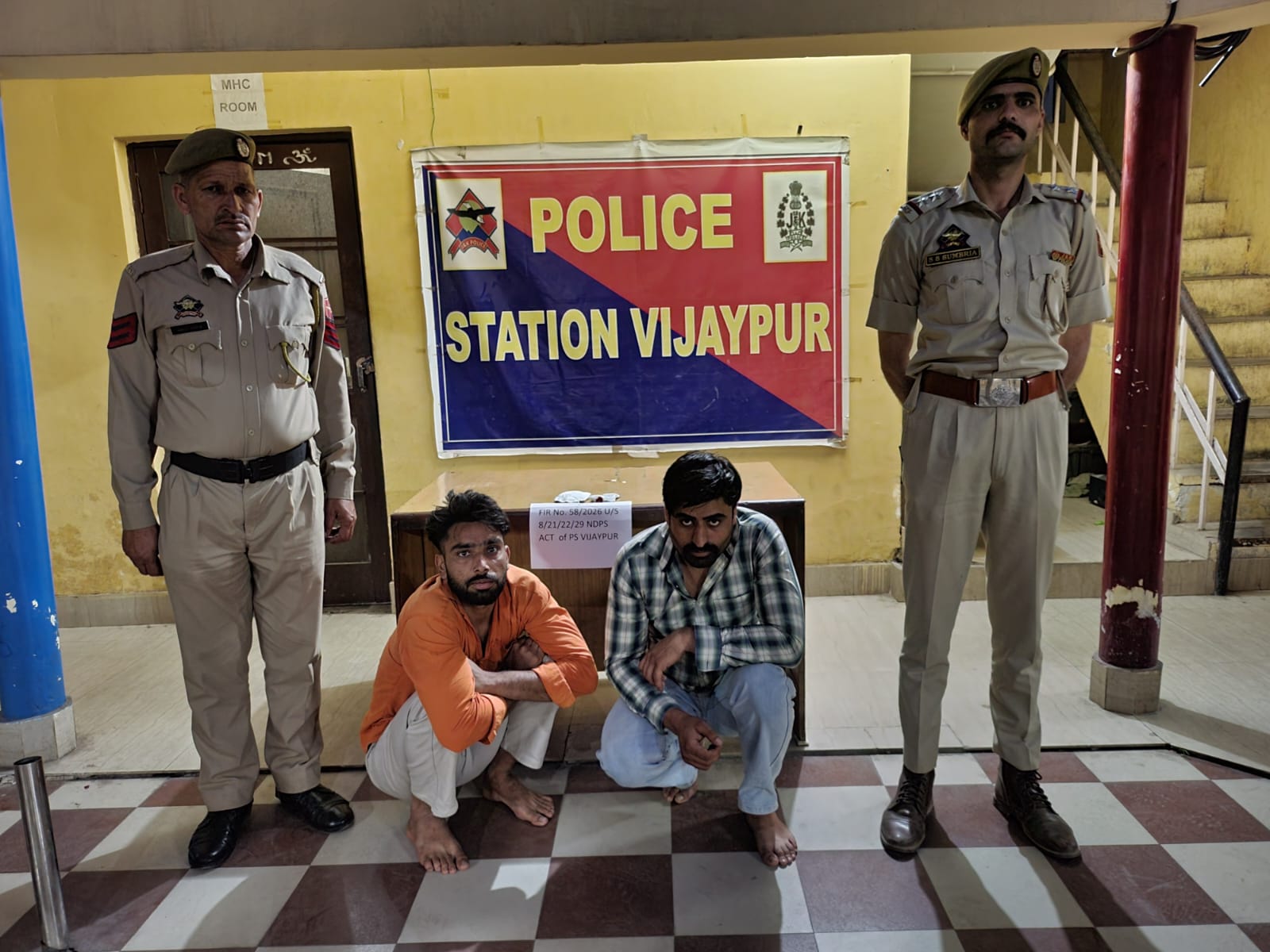 SAMBA POLICE ARRESTS 02 DRUG PEDDLERS WITH 9.88 GRAMS HEROIN LIKE SUBSTANCE