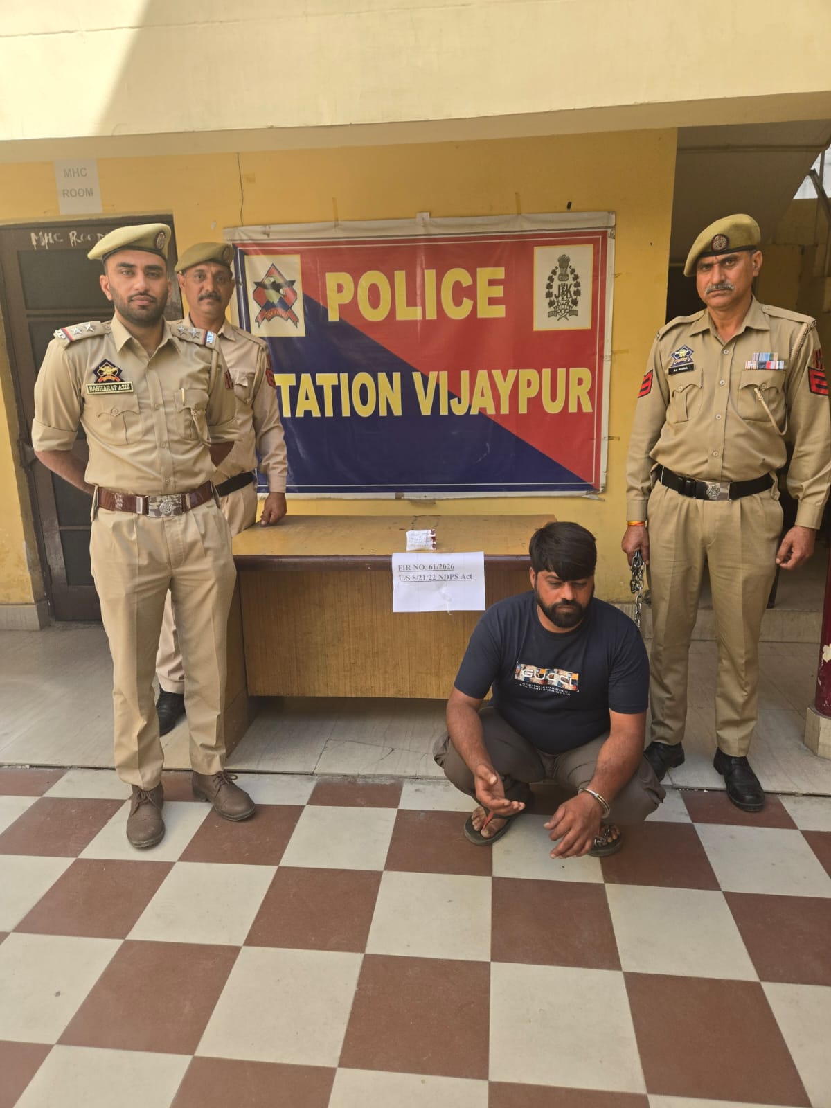 SAMBA POLICE ARRESTS DRUG PEDDLER WITH 9.10 GRAMS HEROIN LIKE SUBSTANCE